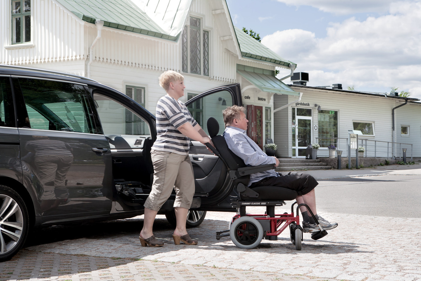 CARONY - Le siège voiture qui devient fauteuil roulant